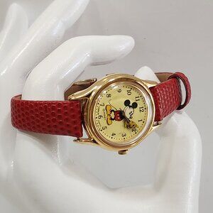 Vintage 80s Ladies Disney Lorus Mickey Mouse Watch, New Battery, New Band